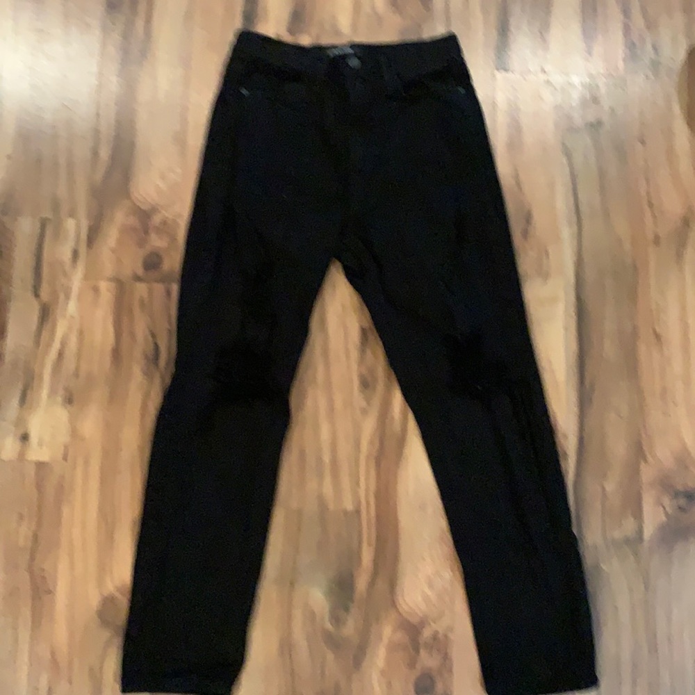 Just black denim (Ripped mom jeans)